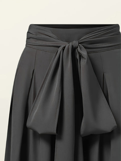 Calça Sólida com Cinto Plus Size