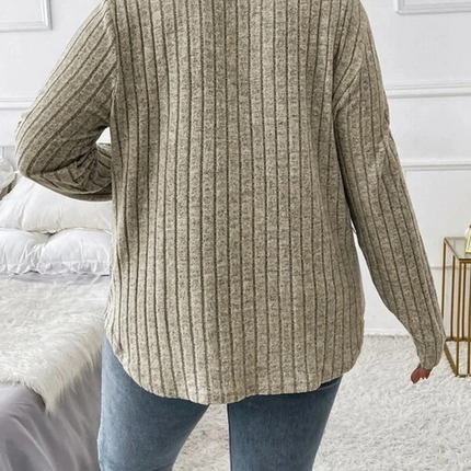 Blusa Casual Plus Size com Gola V