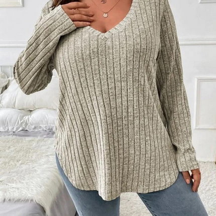 Blusa Casual Plus Size com Gola V
