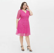Vestido Rendado Plus Size - Sofisticação com Toque Romântico