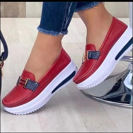 Mocassim com Fivela Metálica