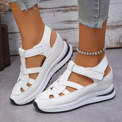 Sandália Plataforma Romana Plus Size com Velcro e Design Respirável