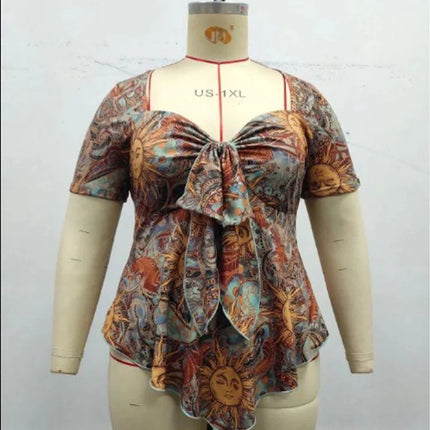 Gibsie plus size querida pescoço nó frente impressão topos feminino verão 2025 novo boho casual manga curta assimétrico hem blusas