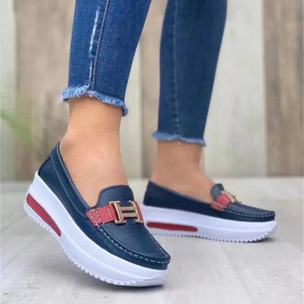 Mocassim com Fivela Metálica