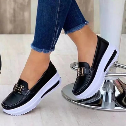 Mocassim com Fivela Metálica