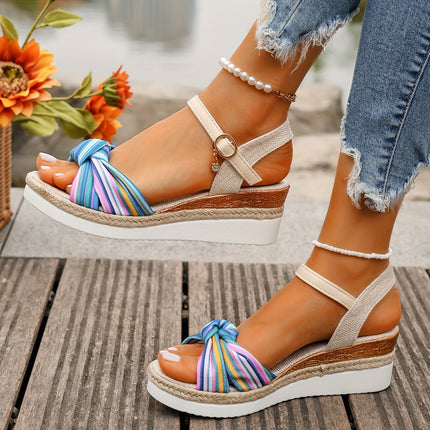 Sandálias com Tira e Laço